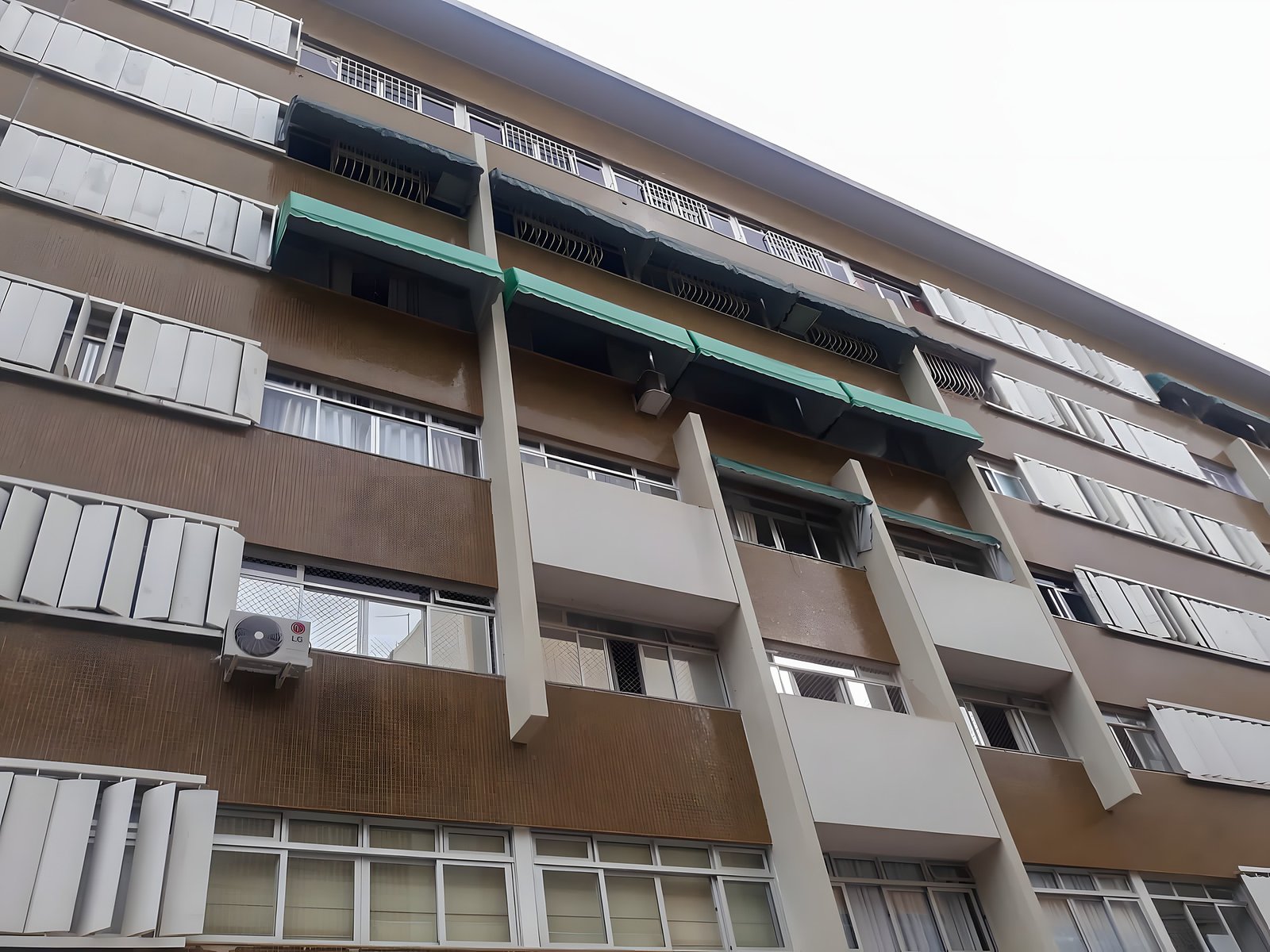 Manutenção de Toldos e Coberturas