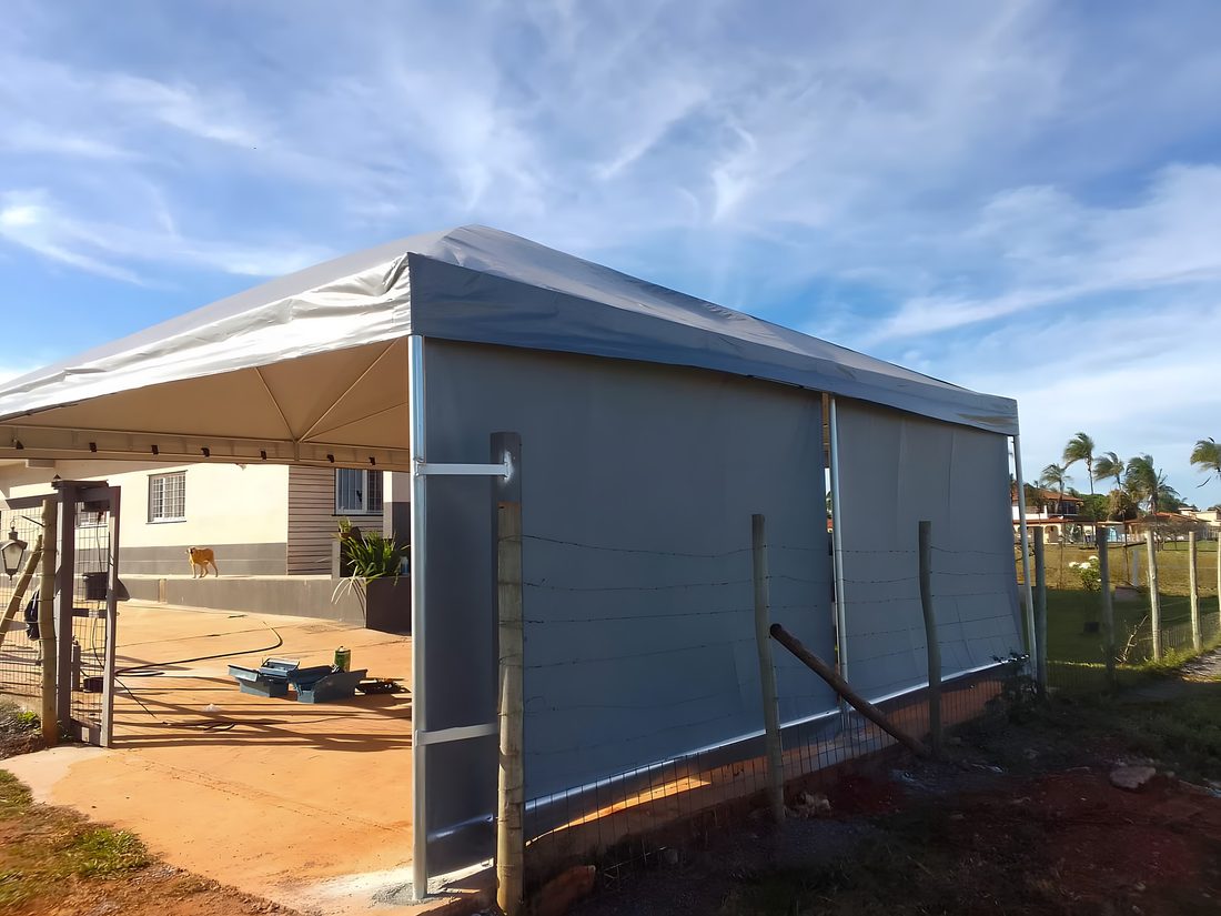 Obra de ombrelones e tendas da Dinâmica Toldos em Brasília 3